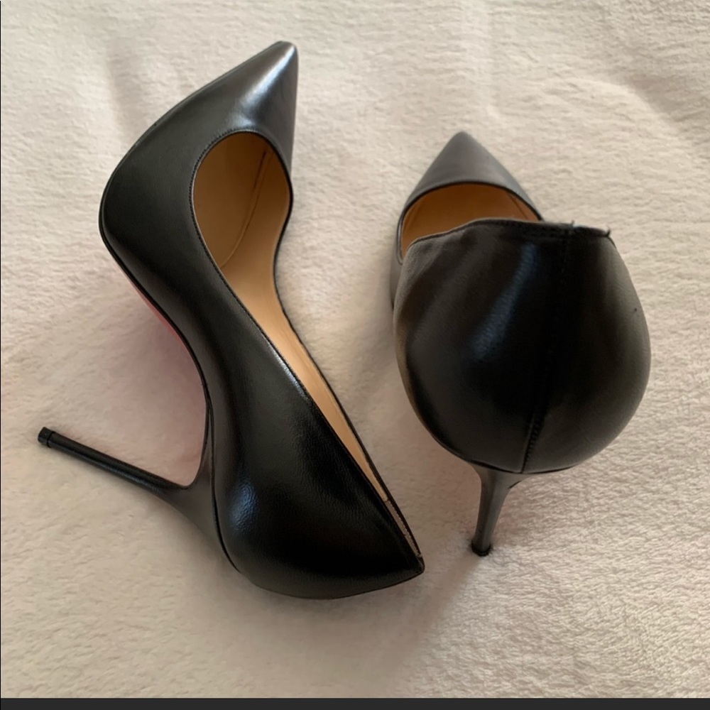 Authentic Christian Louboutin Décolleté 554 pumps